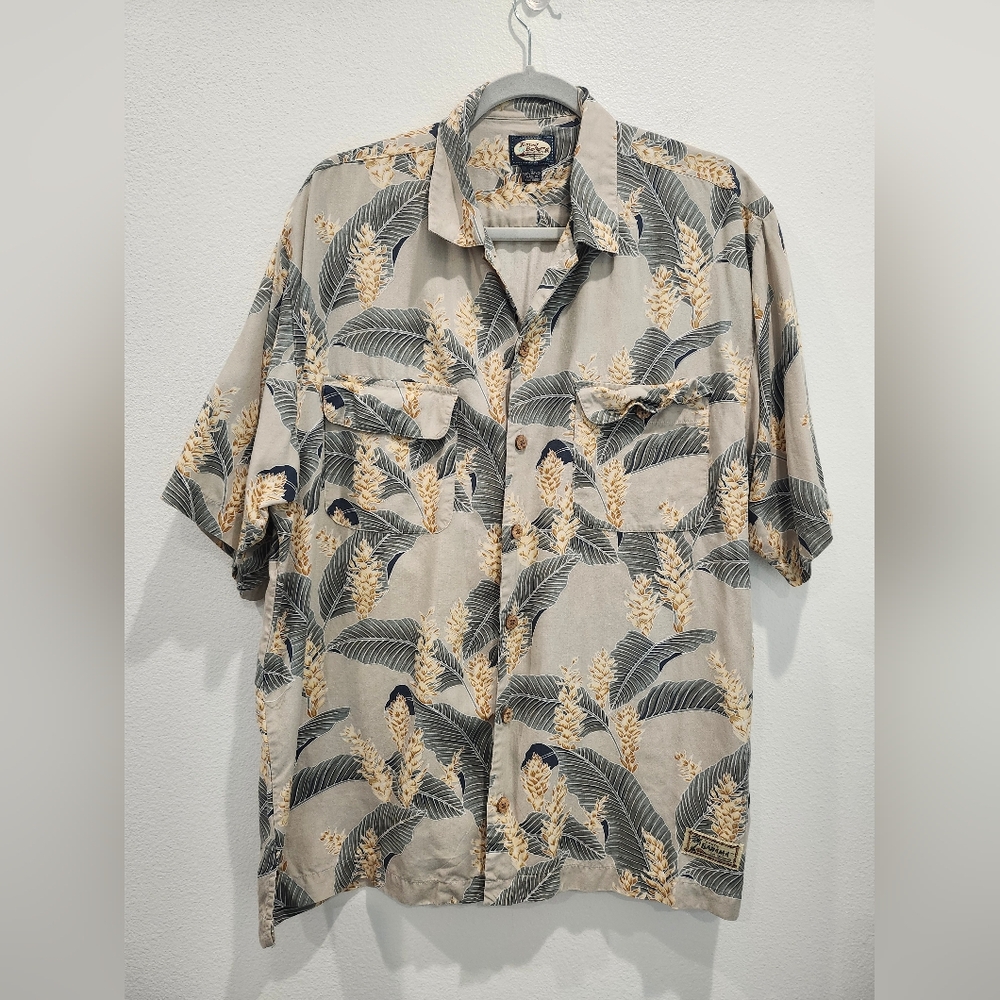 VINTAGE TOMMY BAHAMA SIZE XL HAWAIIAN SHORT SLEEVE BUTTON DOWN SHIRT